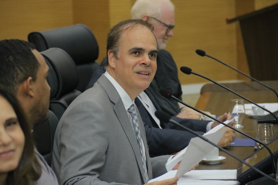 ALAN QUEIROZ: Deputado indica a instalação de tubos de concretos no município de Nova União