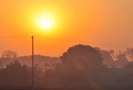 É FOGO: Rondônia continua com forte calor e baixa umidade no ar na terça (01) 