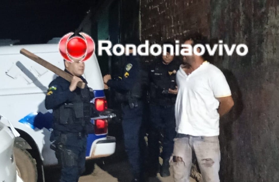 DESCONTROLADO: Homem ataca policiais a pauladas e é contido com pistola de choque