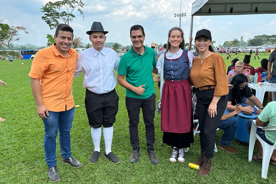 CÁSSIO GOIS: Apoio de deputado garante o sucesso do retorno da Festa da Linguiça