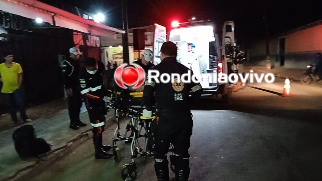 NA FRENTE DE ESCOLA: Colisão entre motocicletas deixa vigilante ferido