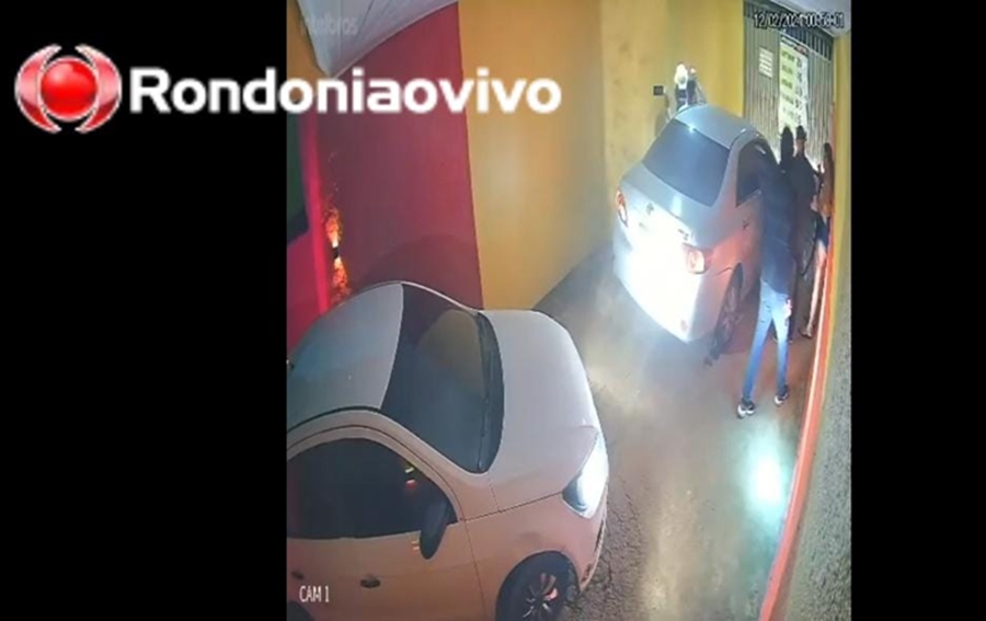 LADRÕES PRESOS: Vídeo mostra trio roubando Corolla de casal na porta de motel