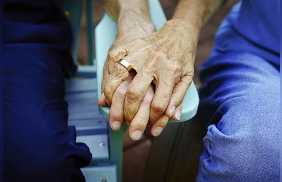 NO ELDORADO: Carro sofre pane mecânica e casal de idosos é roubado enquanto esperava guincho