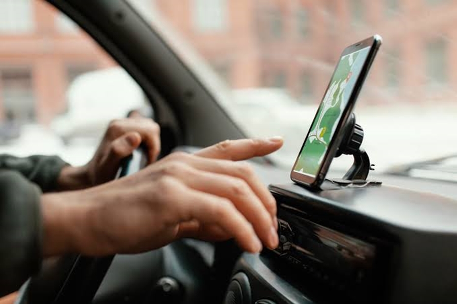 CILADA NA 319: Motorista de App é roubado por criminosos que fingiram ser passageiros