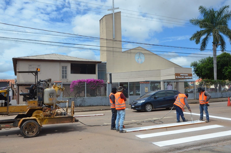 MÁRCIO PACELE: Vereador garante revitalização da faixa de pedestres em frente à Igreja Nossa Senhora do Amparo