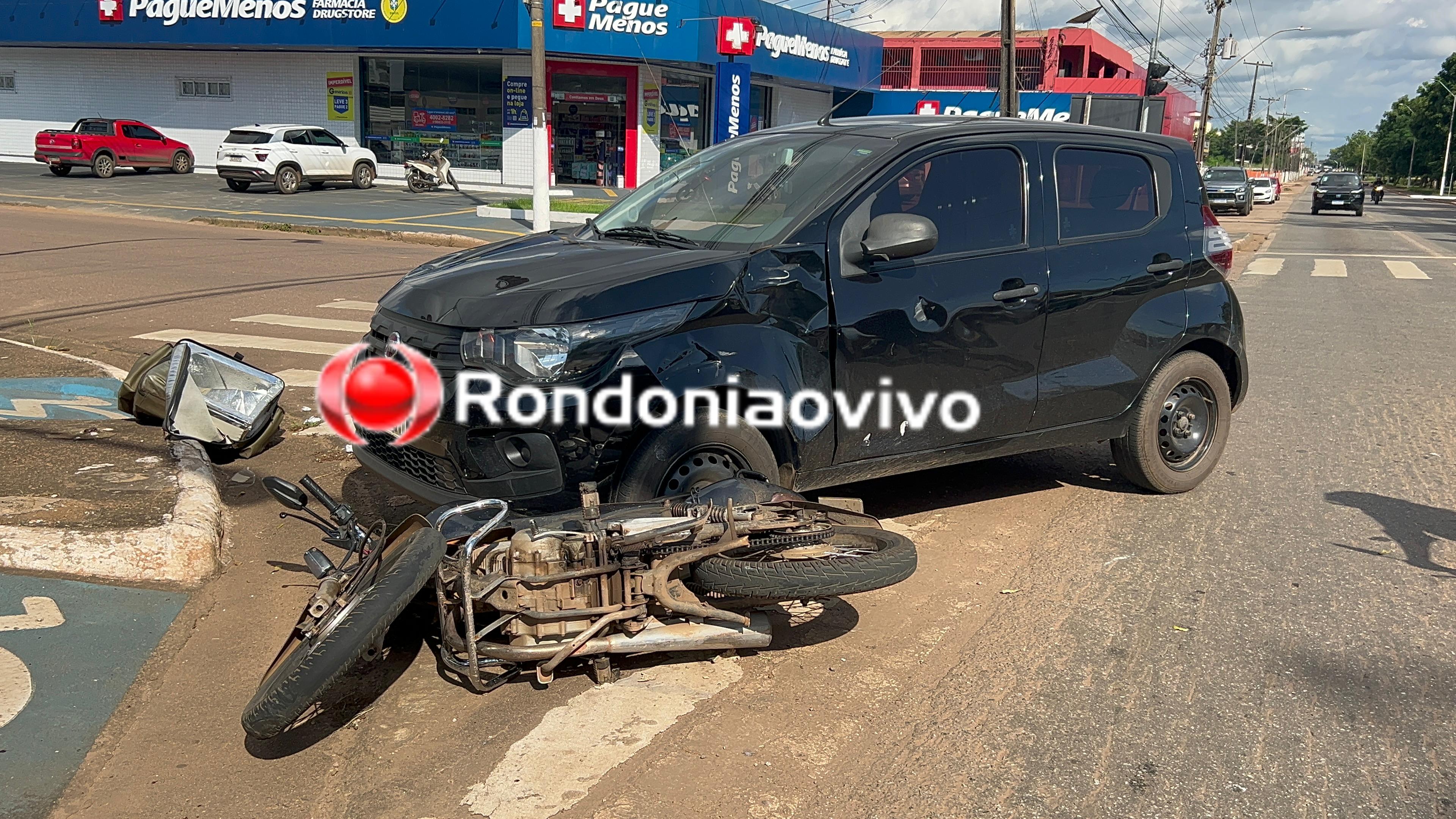 URGENTE: Motoboy fica ferido em acidente na Jorge Teixeira
