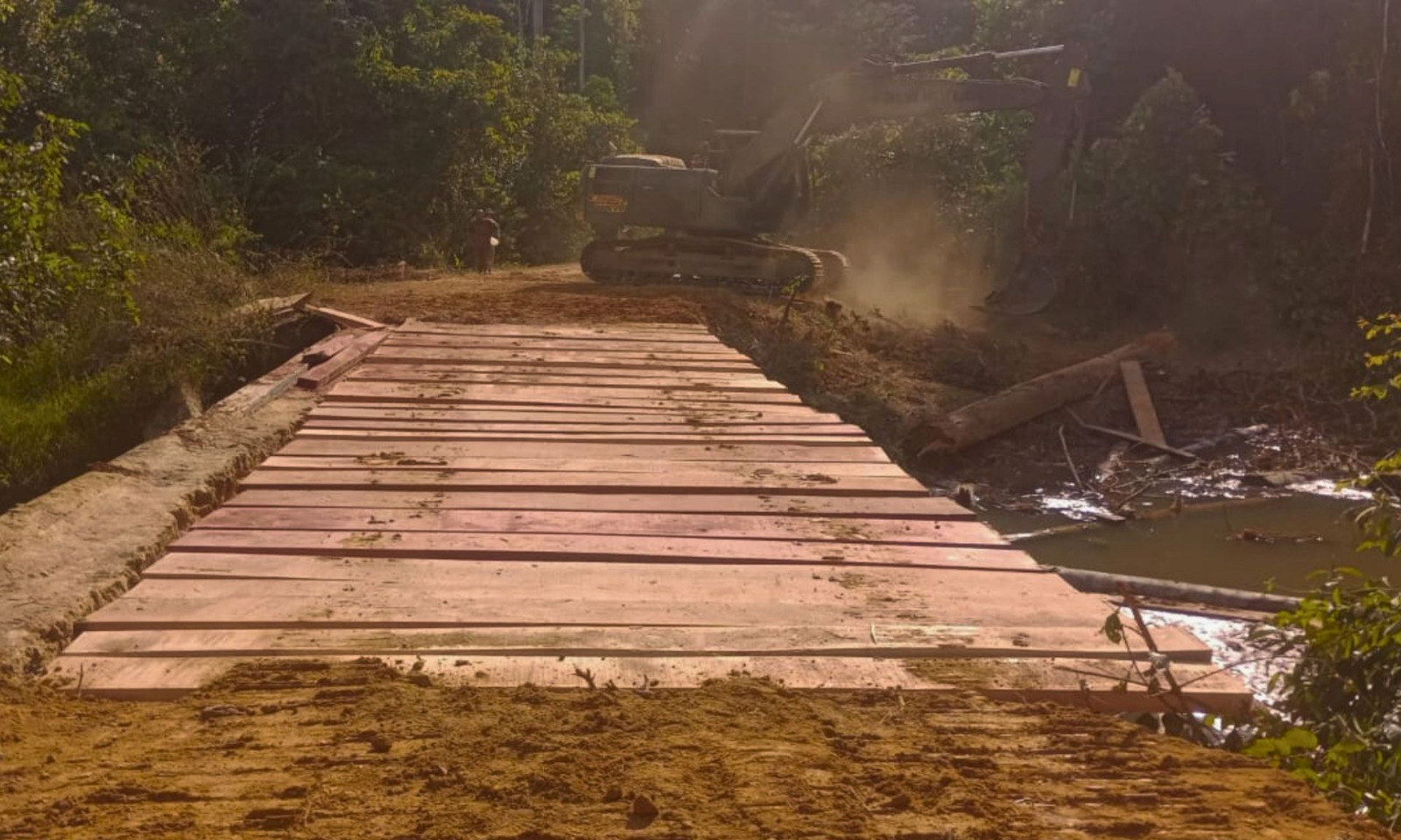 OPERAÇÃO: Governo Federal refaz ponte de acesso à aldeia da Terra Indígena Karipuna
