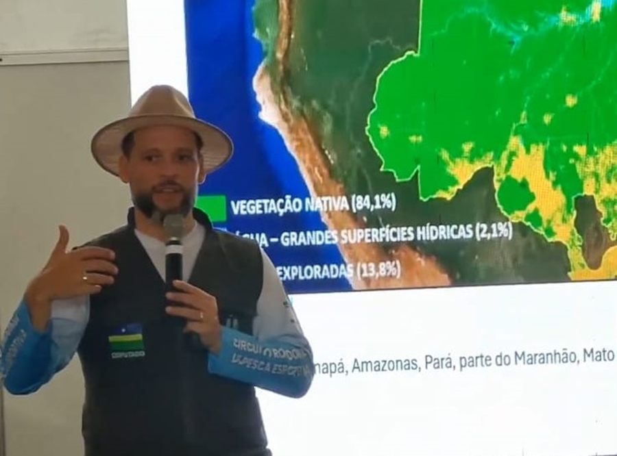 RODRIGO CAMARGO: Palestra de deputado mobiliza produtores rurais durante a Expoari