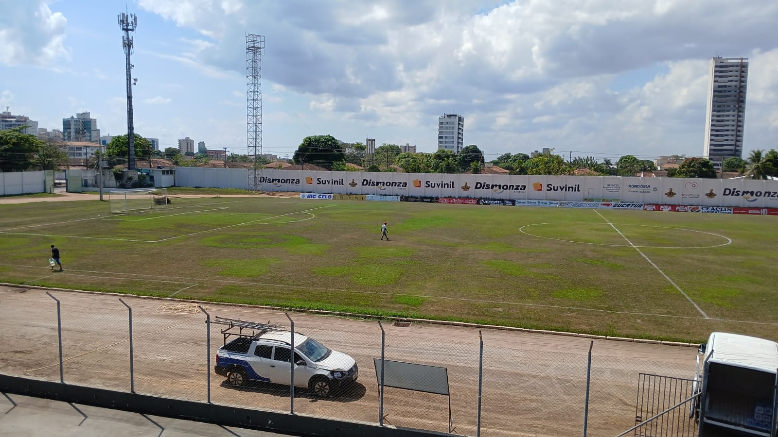 'É HORRIVEL': Imprensa do Sergipe esculacha estádio Aluízio Ferreira em transmissão na TV