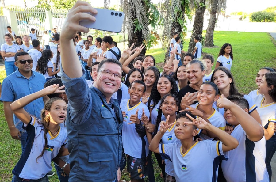 INOVAÇÃO: Governador Marcos Rocha comemora avanço na Educação Híbrida