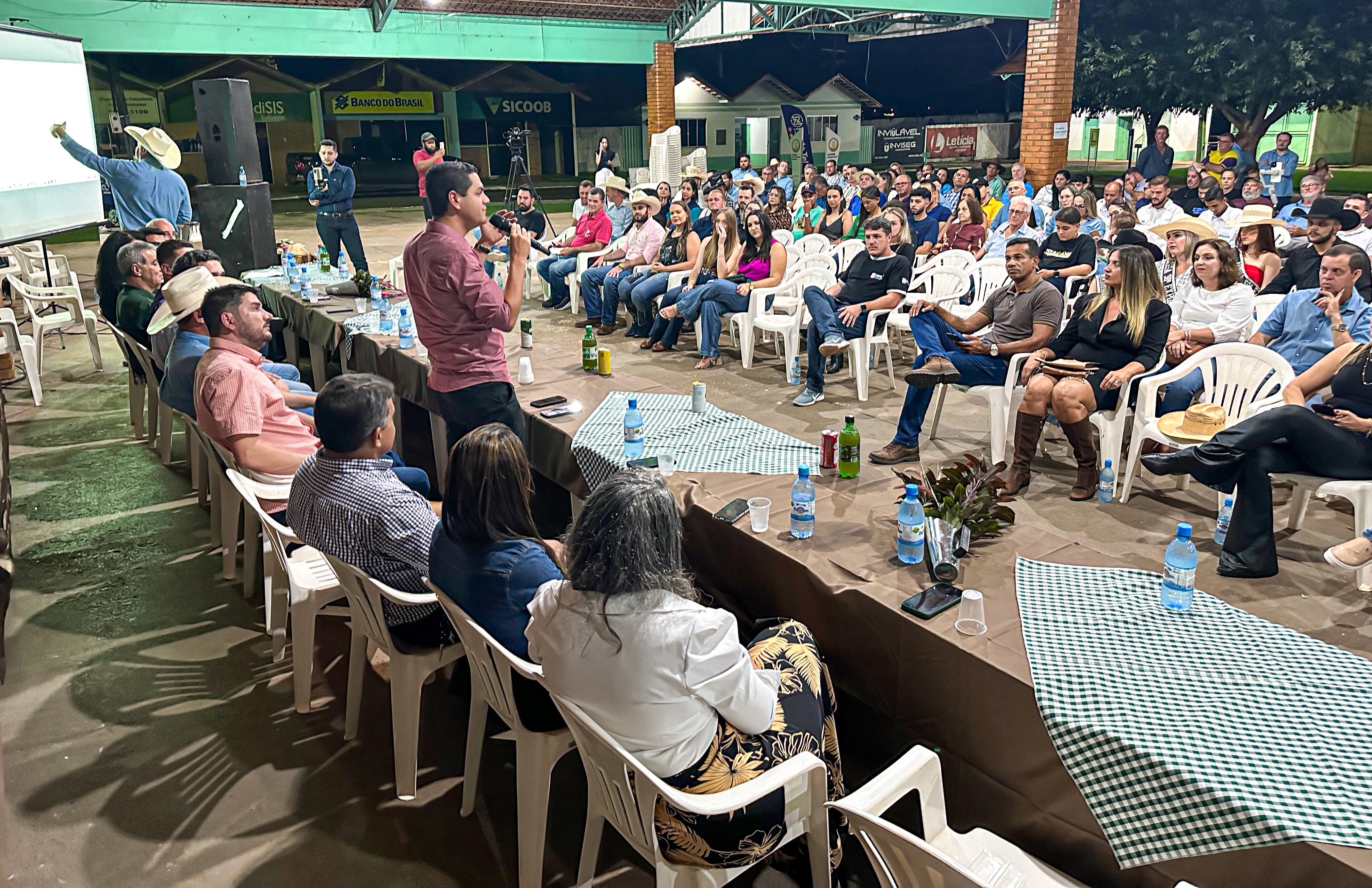 CÁSSIO GOIS: Deputado apoia Expopib e impulsiona a economia de Pimenta Bueno