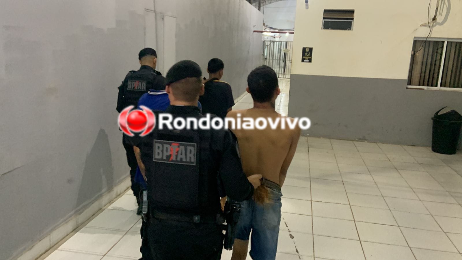 TOMOU A ARMA: Vítima de roubo reage e três adolescentes são detidos na capital 