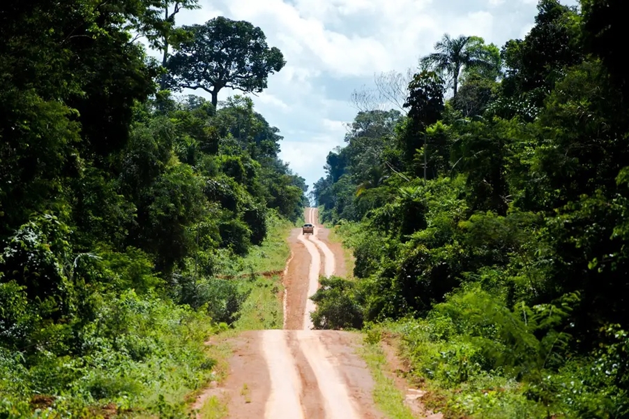 TERRA: Lideranças indígenas e ativistas debatem em Manaus futuro da Amazônia