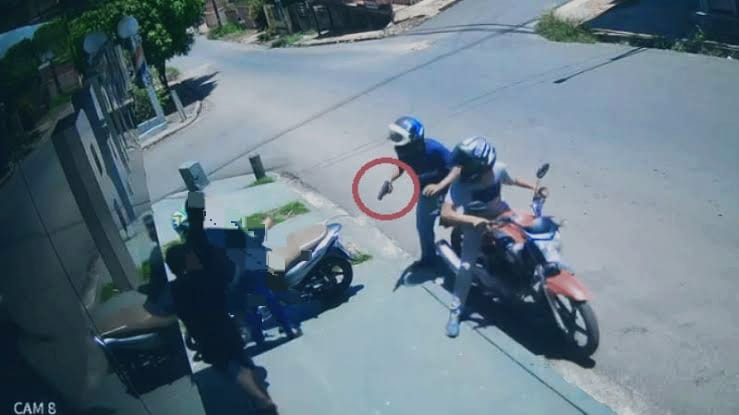 MAIS UMA: Acadêmica é alvo da criminalidade e tem moto roubada ao voltar da faculdade 