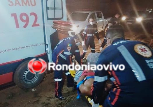 PRESO EM FLAGRANTE: Pai tenta matar o filho com golpes de foice na cabeça em residência 