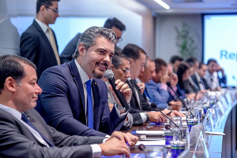 THIAGO FLORES: Deputado apresenta PL para ampliar ensino de educação financeira nas escolas