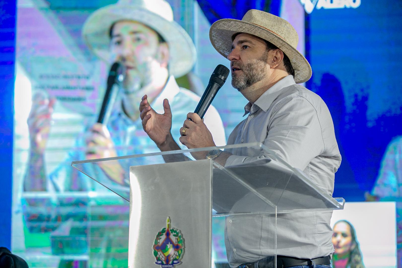ALEX REDANO: Presidente destaca presença de Ronaldo Caiado na Rondônia Rural Show
