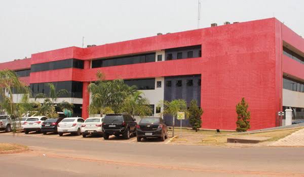 URGENTE: Justiça revoga liminar e autoriza retomada de obras para hospital em Cacoal 