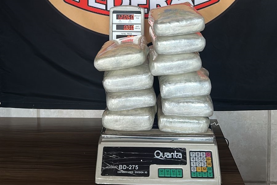 NO AEROPORTO: Casal é preso com 24 quilos de skunk quando ia para São Paulo