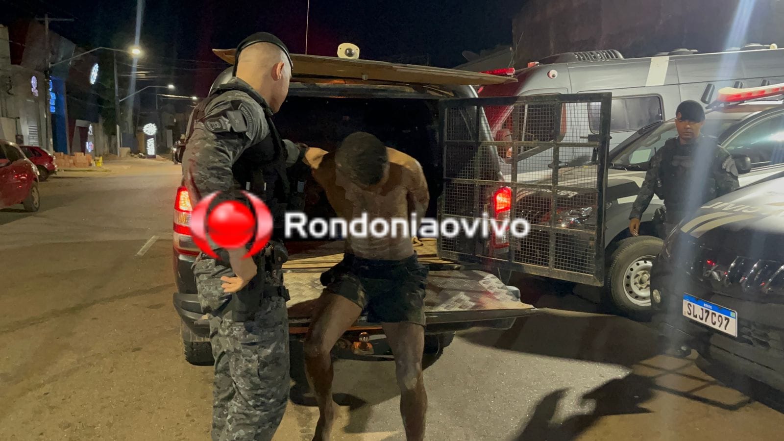 CERCO FECHADO: 'Negueba', acusado de roubo e furto tenta fugir correndo, mas não escapa da PM 