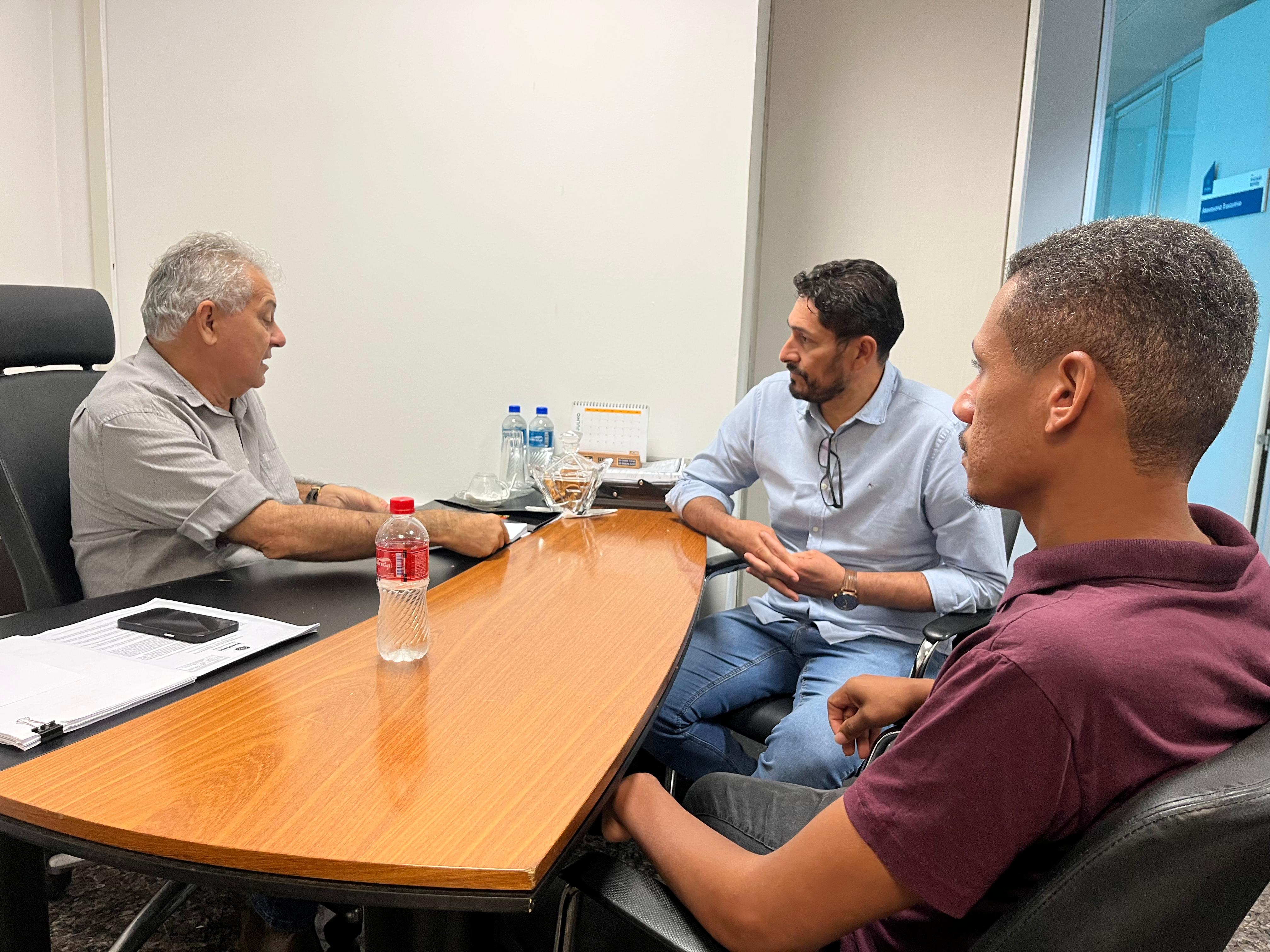 MÁRCIO PACELE: A serviço da população, vereador articula entregas importantes para Vista Alegre