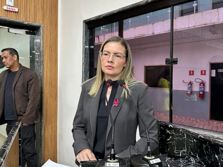 SOFIA ANDRADE: Vereadora cobra transparência em contratos milionários de shows