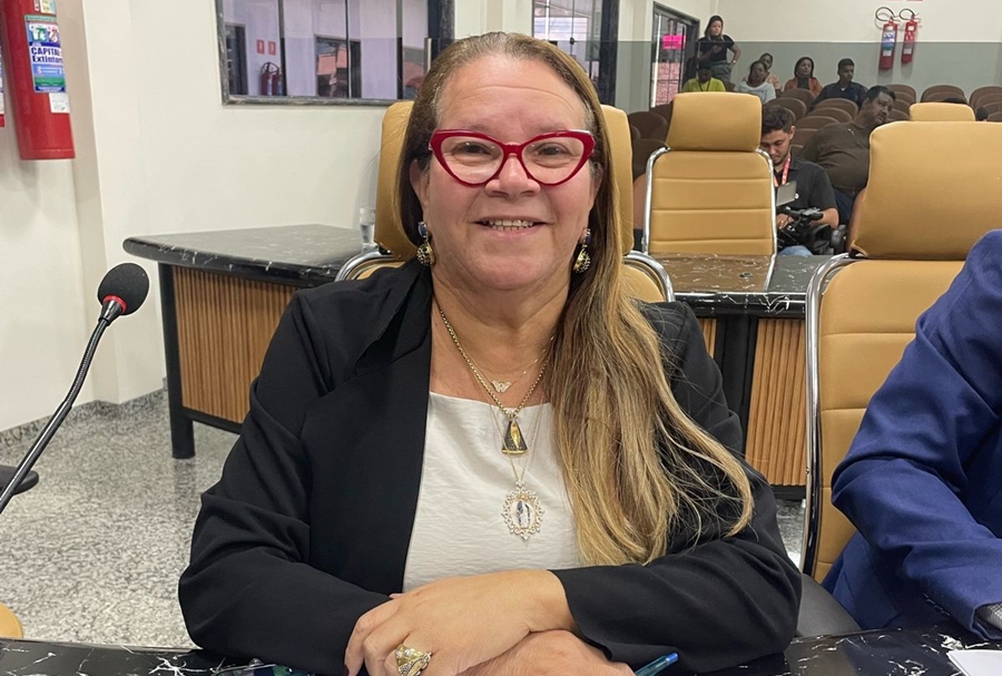 ELLIS REGINA: Projeto leva medicamentos até pacientes idosos e especiais