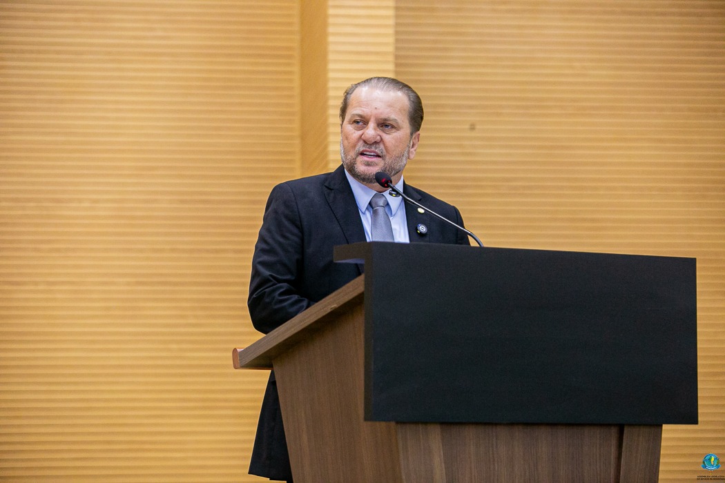 CIRONE DEIRÓ: Deputado propõe ampliação do Programa Prato Fácil para pacientes e acompanhantes