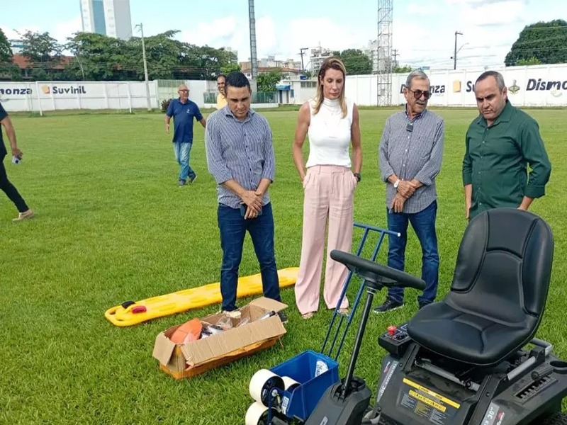 PALCOS DO FUTEBOL: Federação entrega equipamentos para melhorias em estádios rondonienses 