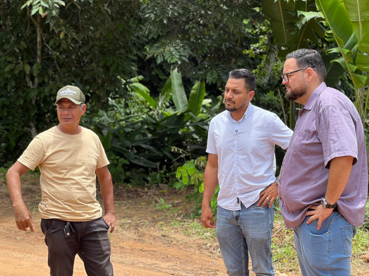 INFRAESTRUTURA: Vereador Dr. Gilber e Seinfra fazem vistoria técnica no Ramal Castanheira