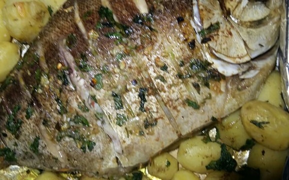 PRATO DO DIA: Tambaqui assado e recheado para o almoço de Sexta-Feira da Paixão 