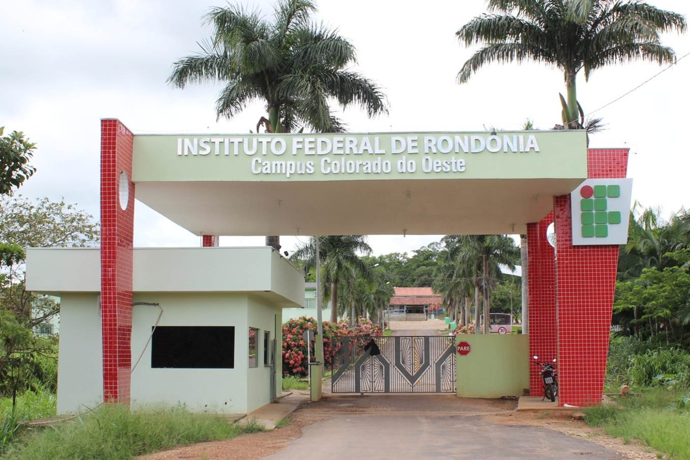 EM COLORADO DO OESTE: IFRO abre seleção para professores substitutos com salários de até R$ 8,3 mil