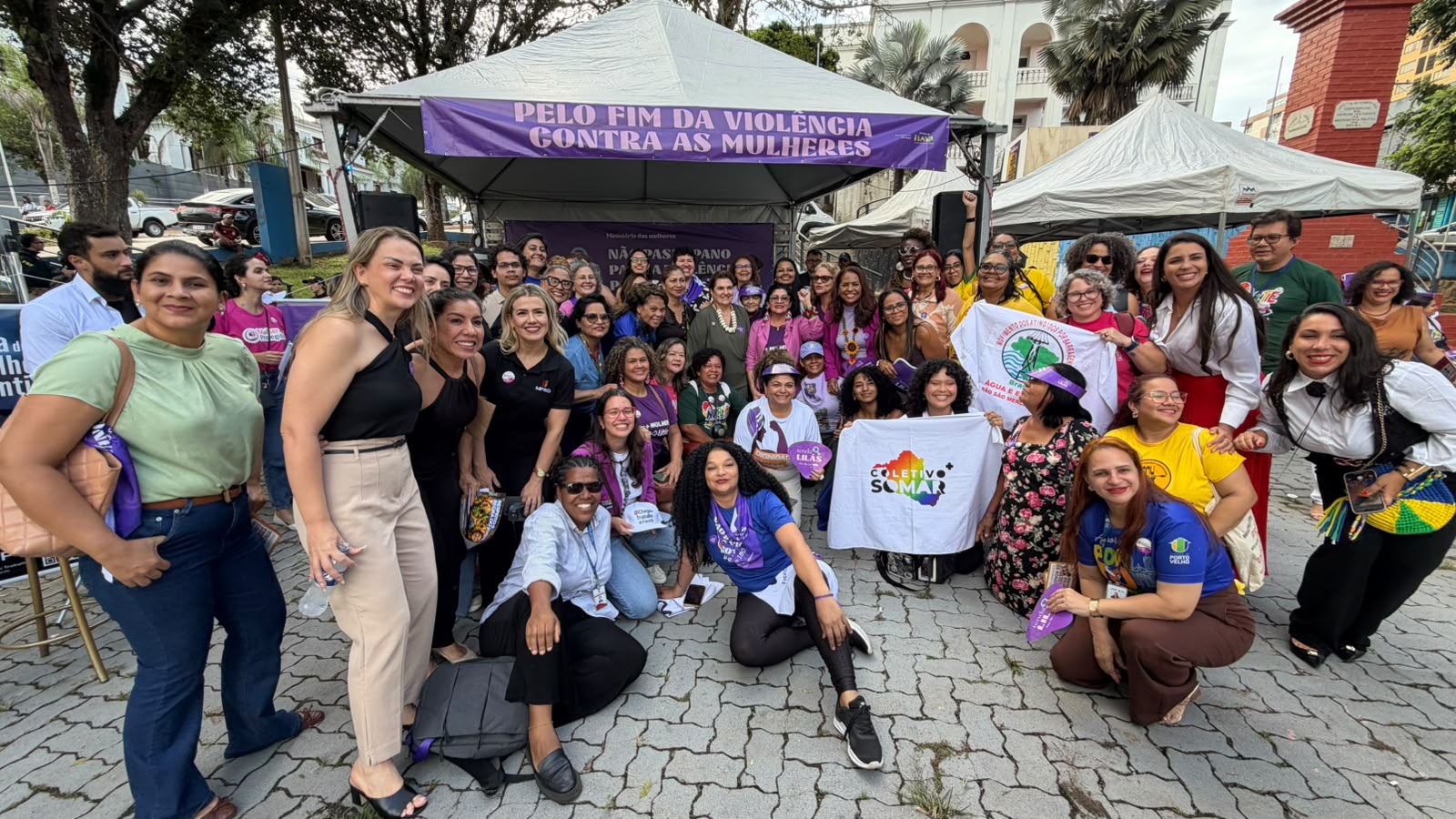 CLÁUDIA DE JESUS: Deputada participa da abertura da Tenda Lilás ao lado da ministra Márcia Lopes