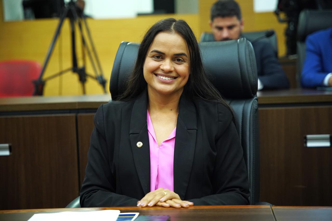 TAISSA SOUSA: Deputada solicita recuperação das estradas da Gleba Rio Preto