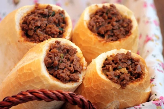 MERENDA POPULAR: Confira essa receita de Buraco Quente para saborear com a galera