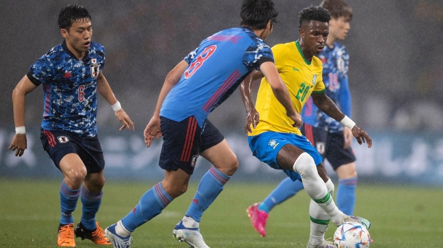 O QUE VEM EM CAMPO: Brasil x Japão; Argentina x Uruguai  caminha para a possível 2ª fase da Copa