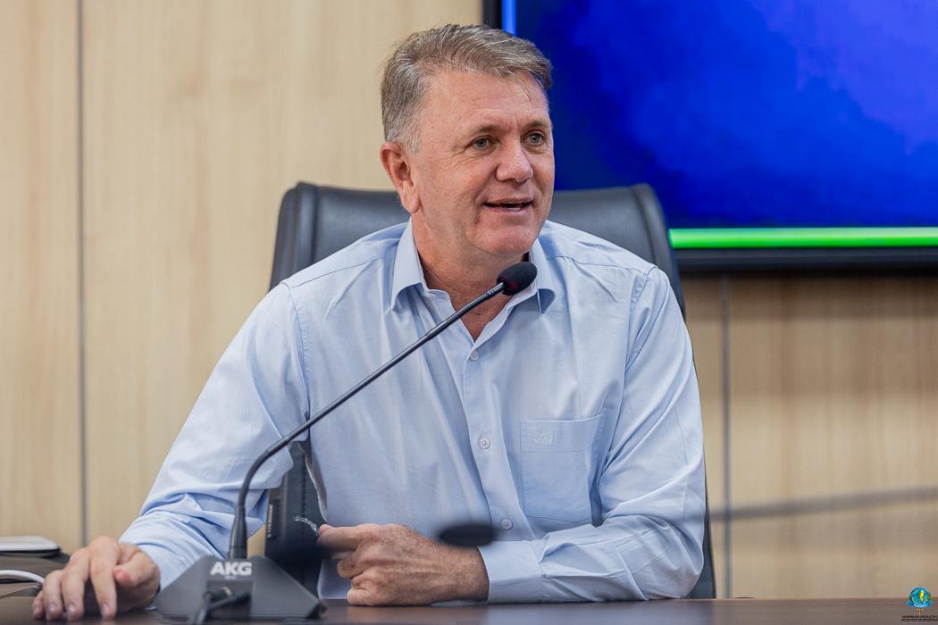 LUIZINHO GOEBEL: Deputado garante veículo, ambulâncias e equipamento para saúde em RO