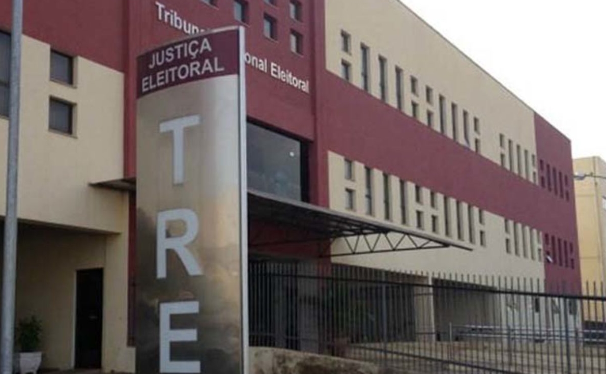 MÉTODO SUSPEITO: TRE suspende pesquisa do IHPEC com Fúria empatado em 1º por indícios de fraude