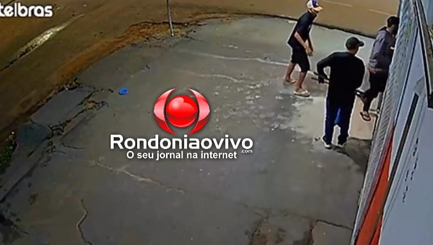VÍDEO: Câmeras flagram ação de criminosos que arrombaram comércio e furtaram cofre