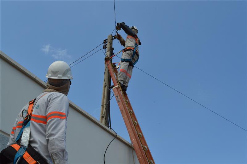 EVITAR ACIDENTES: Energisa orienta profissionais sobre acidentes com rede elétrica em Rondônia