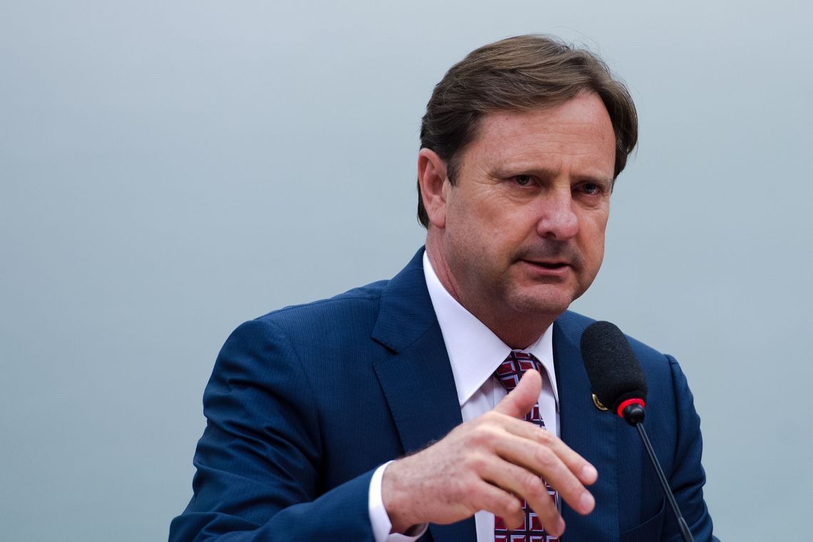 DECISÃO REVISADA: Nunes Marques reduz pena de Acir Gurgacz e declara punibilidade extinta