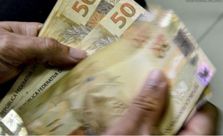ADIMPLENTES: Crédito para renegociação de dívidas de informais já está em operação 
