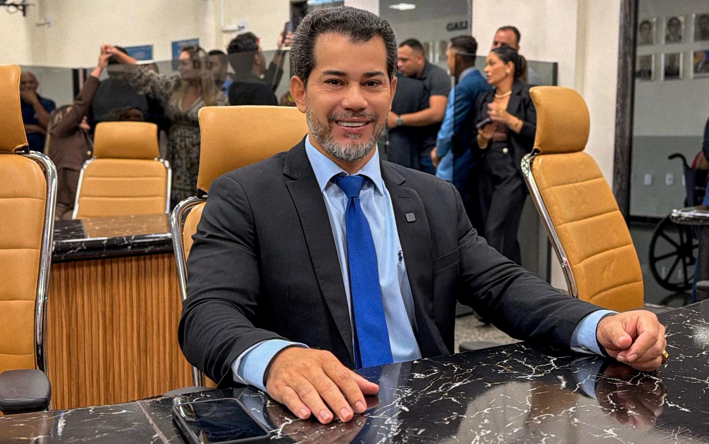 ELEIÇÕES:  Nilton Souza anuncia que ficará fora da eleição e seguirá no mandato em PVH
