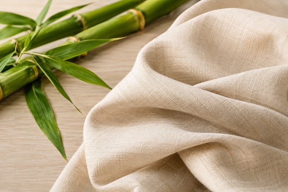 MENOS ALGODÃO: Bambu, bananeira e até leite: seis fibras sustentáveis ganham espaço na moda
