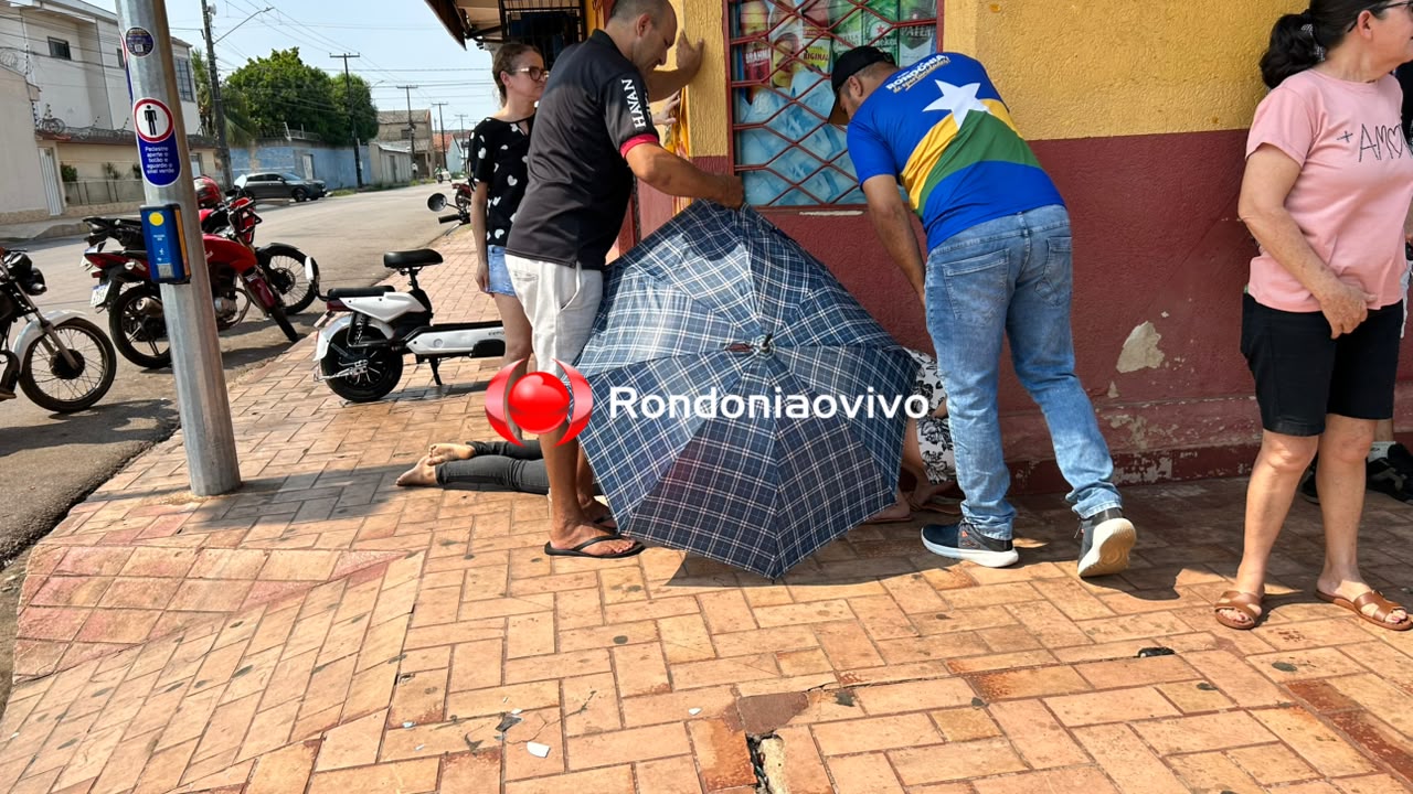 URGENTE: Jovem em moto elétrica fica em estado gravíssimo ao sofrer queda