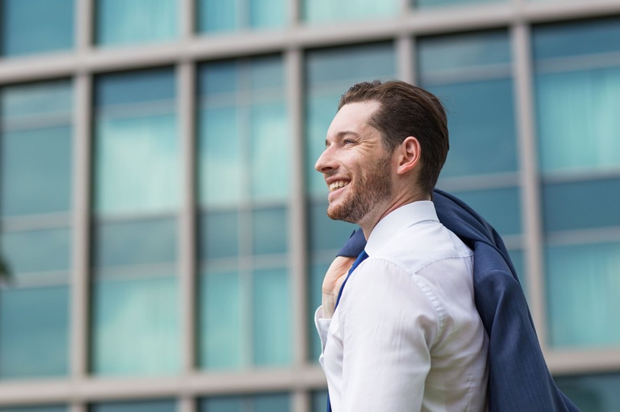 CASAR DE NOVO? : Homens ricos repensam casamento e buscam relações mais flexíveis 