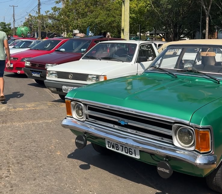 AUTOMOBILISMO: Trubian Day reúne apaixonados por carros clássicos em RO