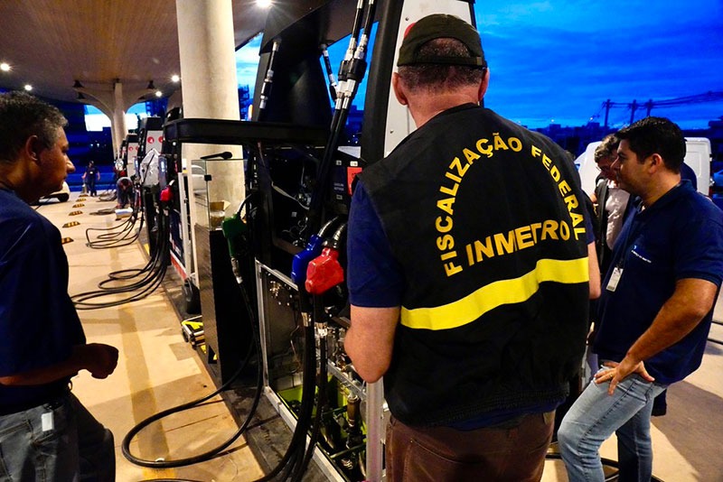 COMBUSTÍVEIS: Governo anuncia medidas para conter alta dos preços