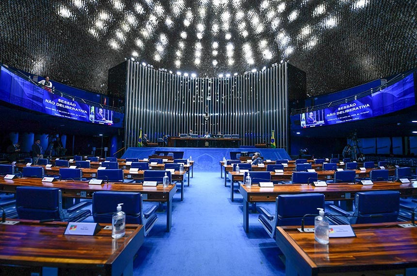 MAIS CADEIRAS: Senado elege 12 mulheres e DF terá primeira bancada só feminina