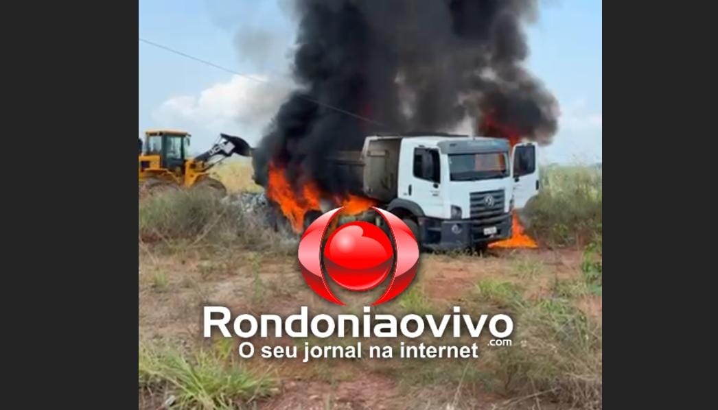 NO CEMITÉRIO:  Caminhão da Prefeitura pega fogo após tocar em rede elétrica durante limpeza